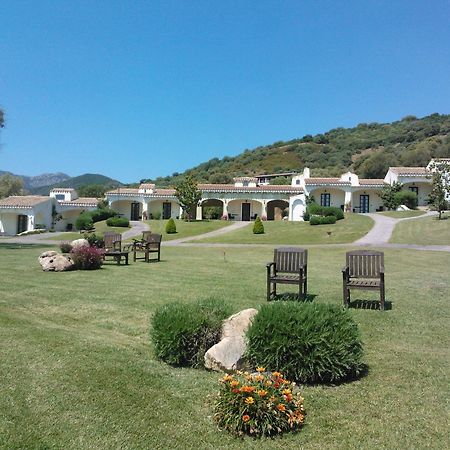Tenuta Le Terre 1927 Pensionat San Teodoro  Exteriör bild