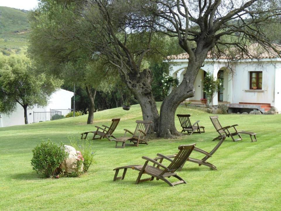 Tenuta Le Terre 1927 Pensionat San Teodoro  Exteriör bild